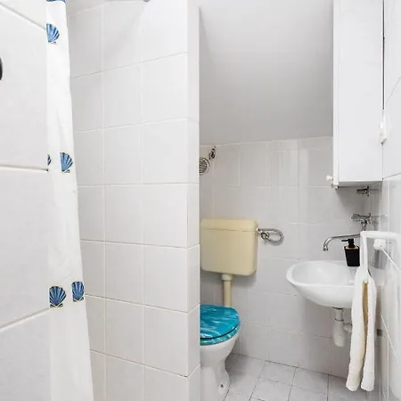 Dingdoong's Jesenice (Split-Dalmatia)